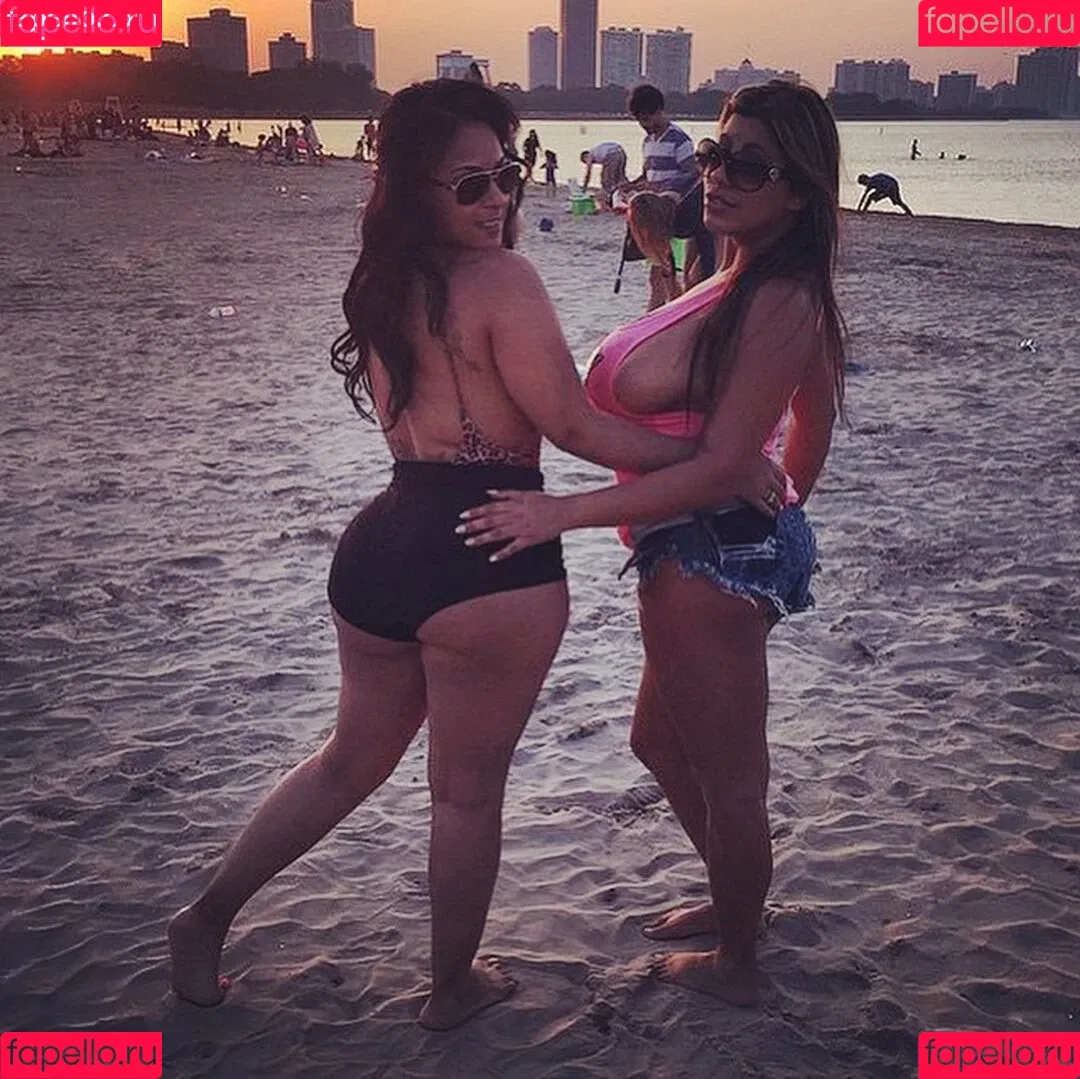 Andrea Marie Onlyfans Photo Gallery 