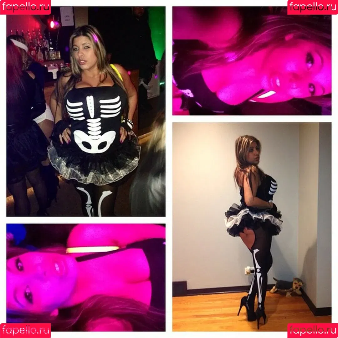 Andrea Marie Onlyfans Photo Gallery 