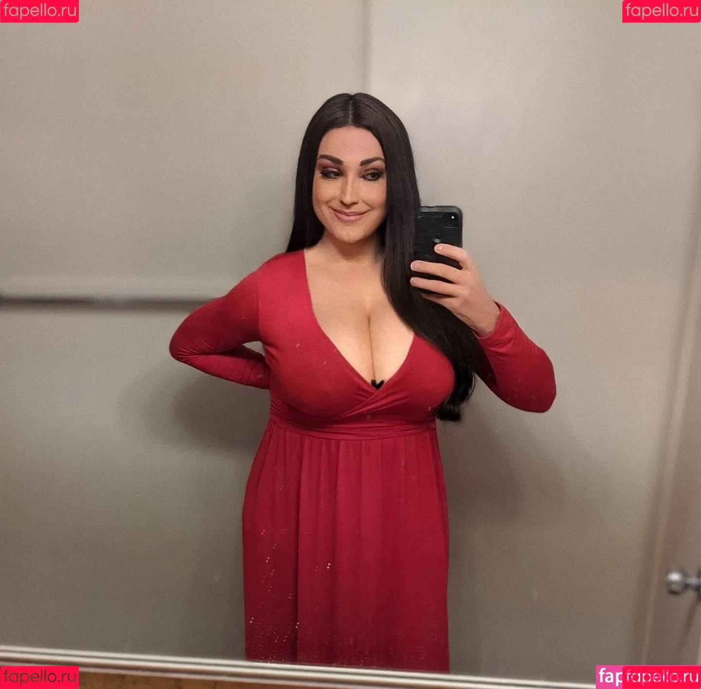 ThighHiBby Onlyfans Photo Gallery 