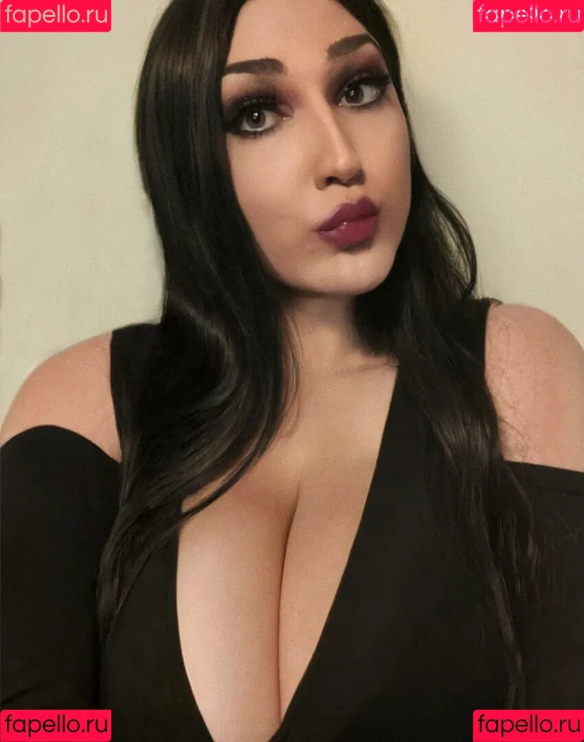 ThighHiBby Onlyfans Photo Gallery 