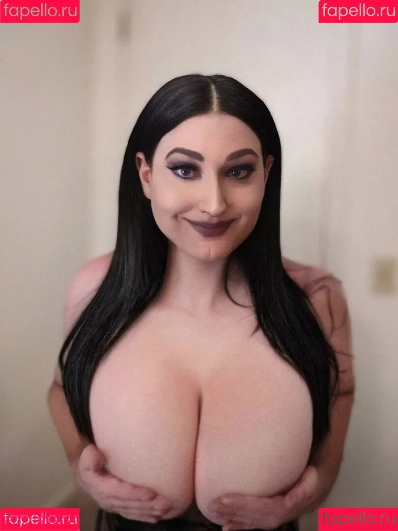 ThighHiBby Onlyfans Photo Gallery 