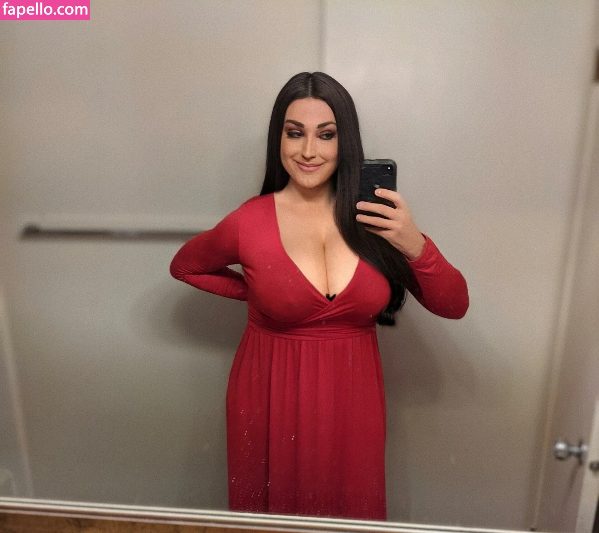 ThighHiBby Onlyfans Photo Gallery 