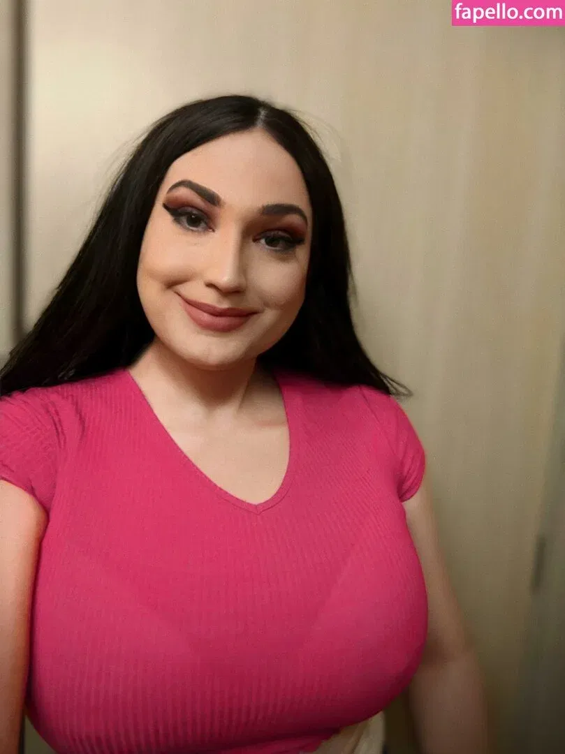 ThighHiBby Onlyfans Photo Gallery 