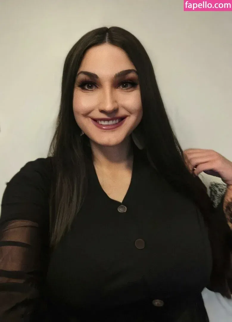 ThighHiBby Onlyfans Photo Gallery 