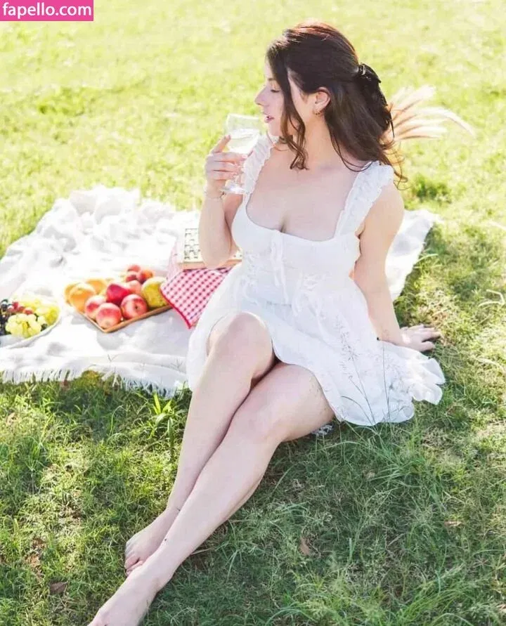 Felicia Agatha Onlyfans Photo Gallery 