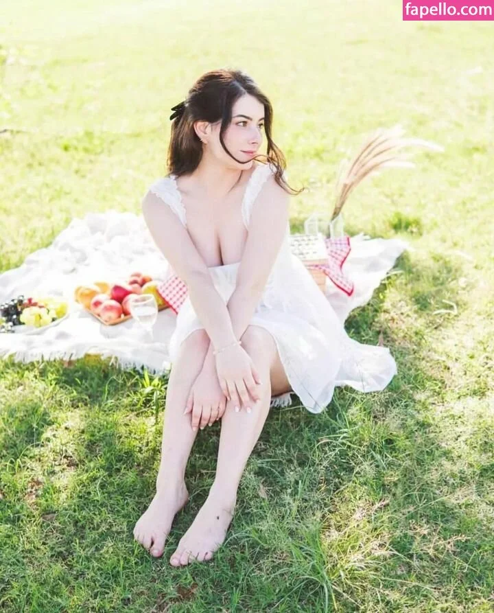 Felicia Agatha Onlyfans Photo Gallery 