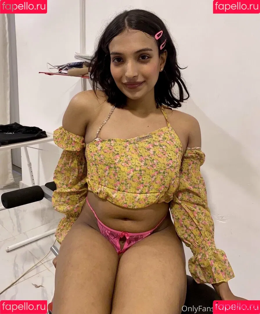 zorilee Onlyfans Photo Gallery 
