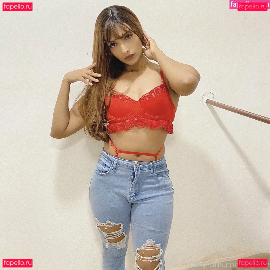 zorilee Onlyfans Photo Gallery 