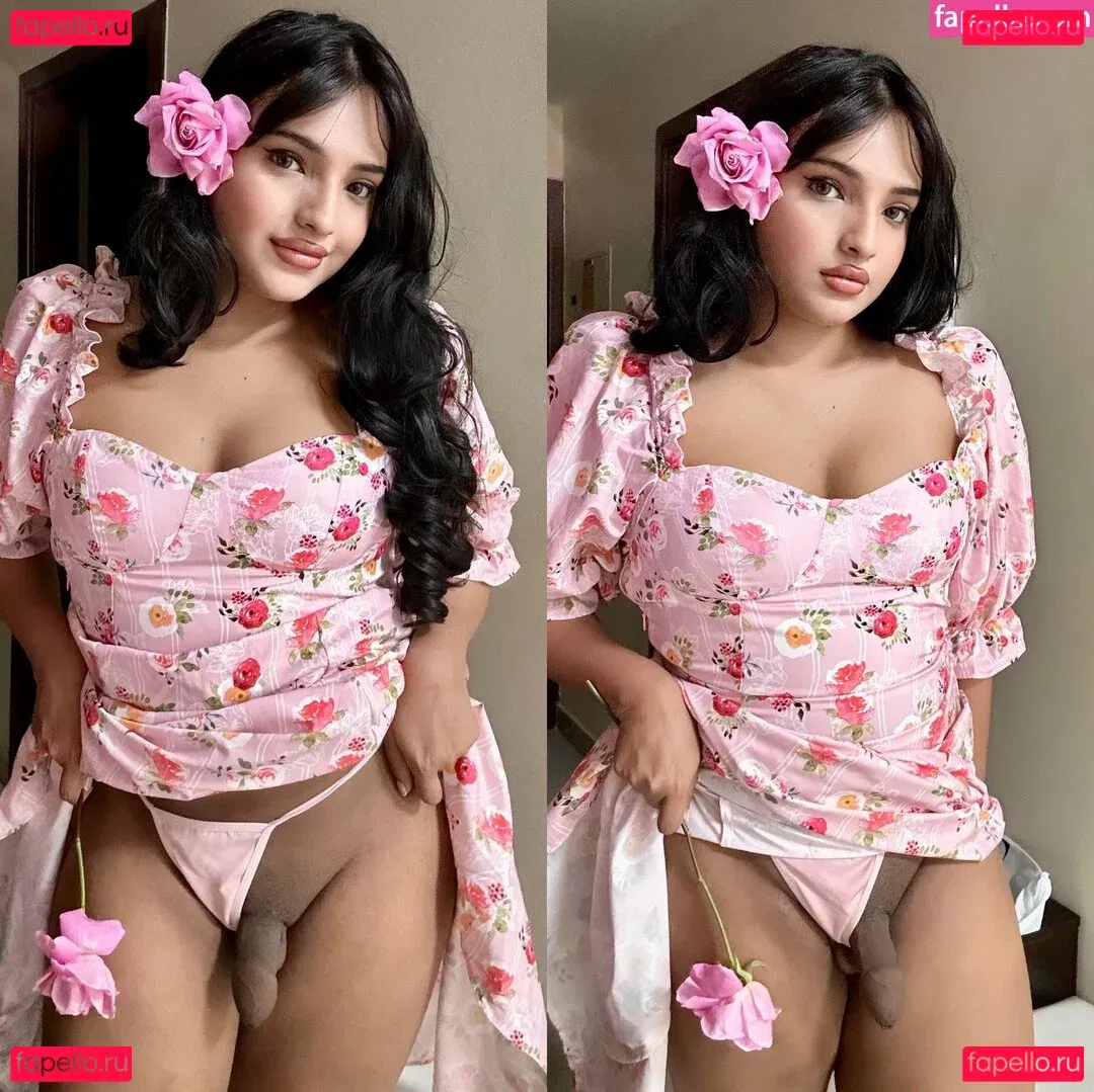 zorilee Onlyfans Photo Gallery 