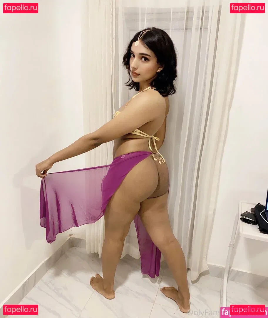 zorilee Onlyfans Photo Gallery 