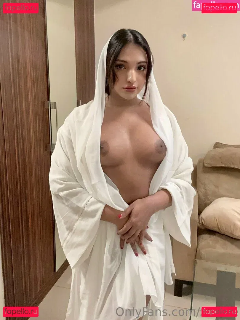 zorilee Onlyfans Photo Gallery 