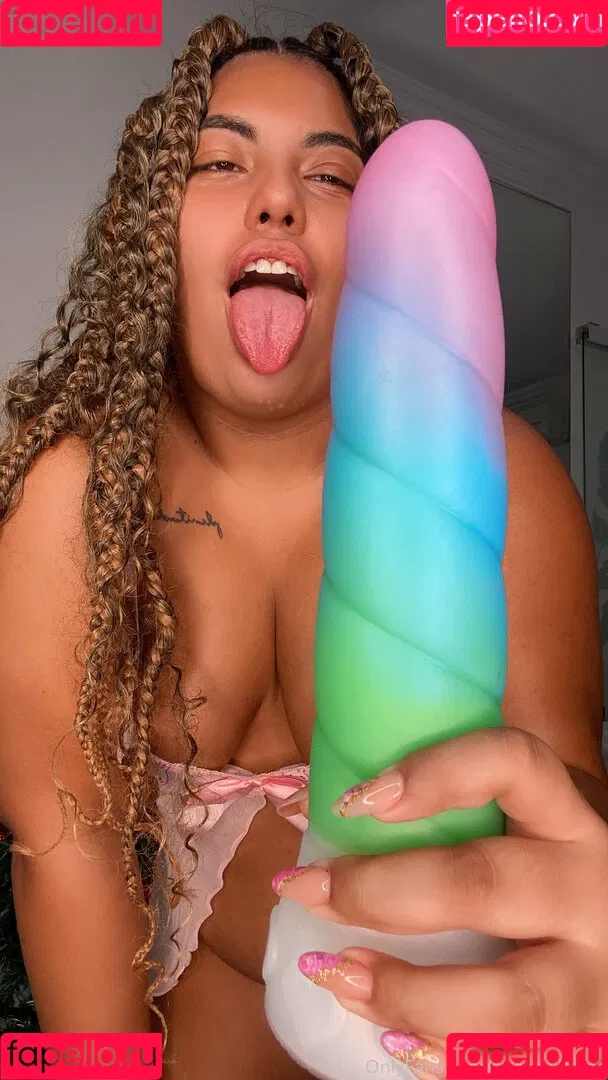 peachellafree Onlyfans Photo Gallery 