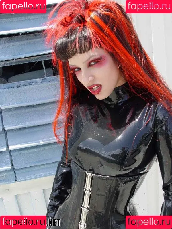 RubberDoll Onlyfans Photo Gallery 