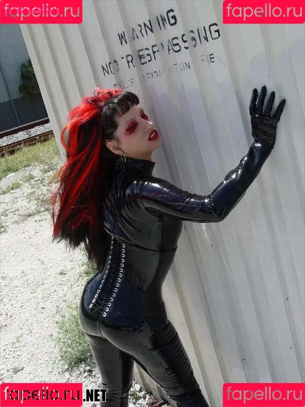 RubberDoll Onlyfans Photo Gallery 