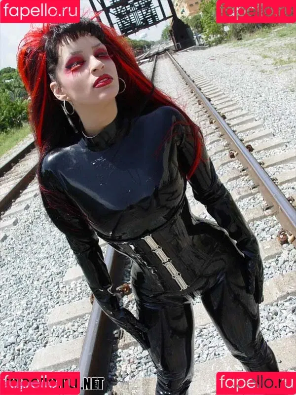 RubberDoll Onlyfans Photo Gallery 