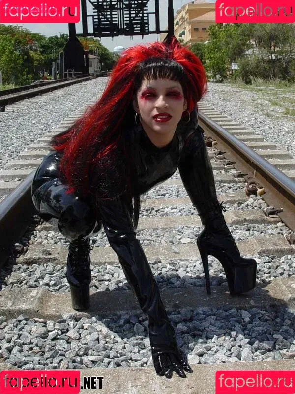 RubberDoll Onlyfans Photo Gallery 