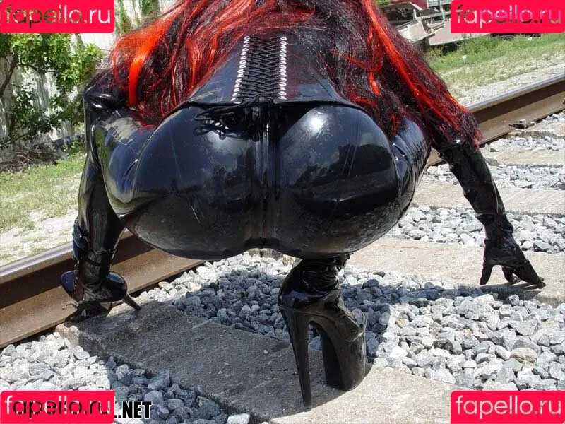 RubberDoll Onlyfans Photo Gallery 