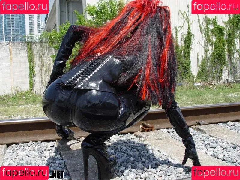 RubberDoll Onlyfans Photo Gallery 