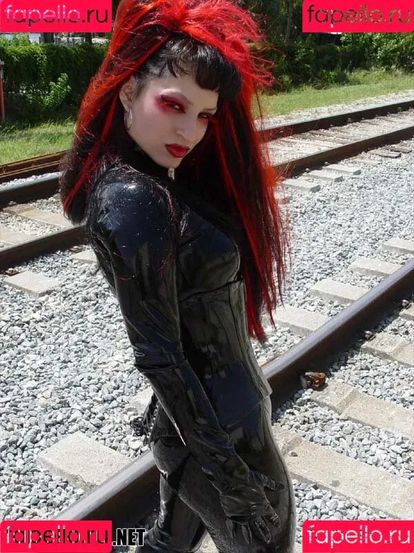 RubberDoll Onlyfans Photo Gallery 
