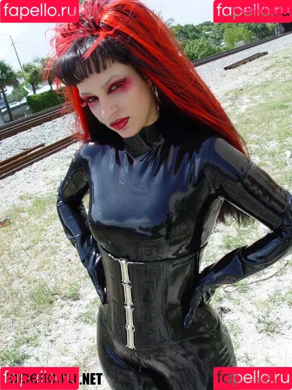 RubberDoll Onlyfans Photo Gallery 