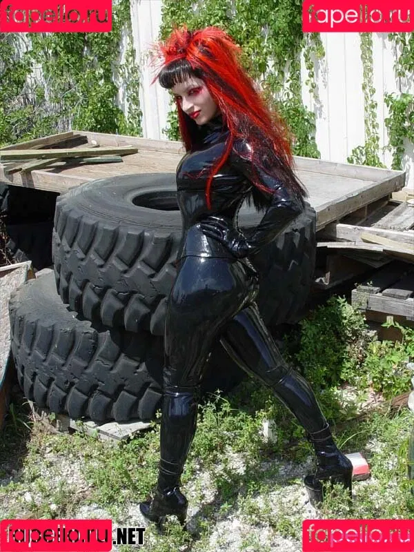 RubberDoll Onlyfans Photo Gallery 