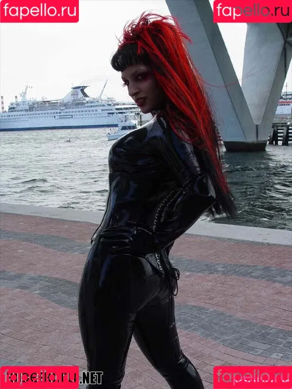 RubberDoll Onlyfans Photo Gallery 