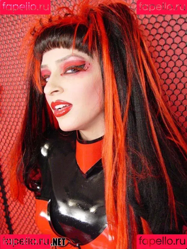RubberDoll Onlyfans Photo Gallery 