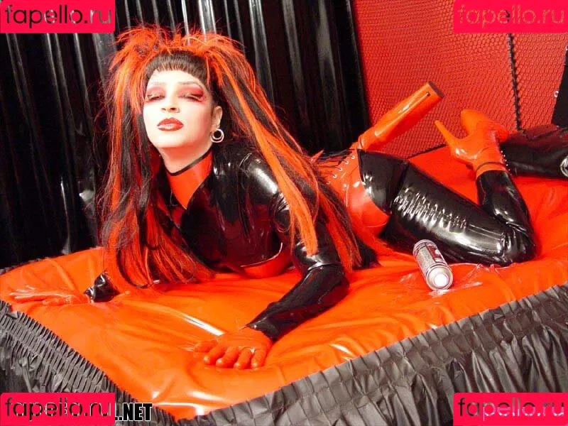 RubberDoll Onlyfans Photo Gallery 