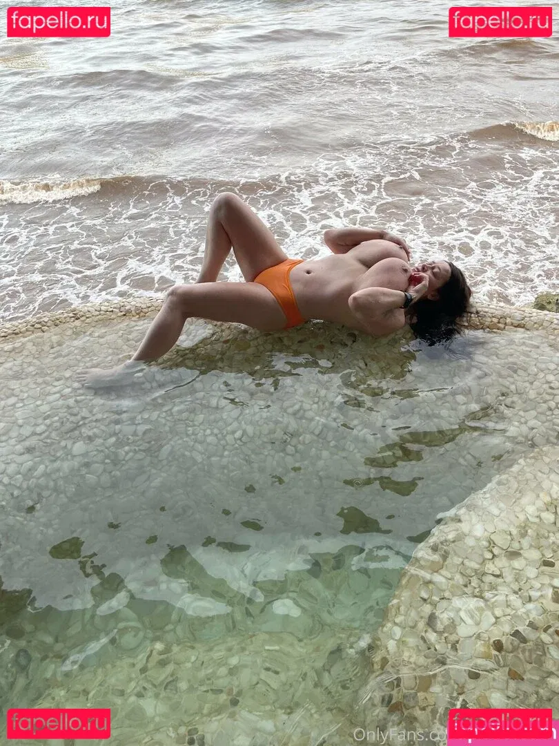 leannecrow Onlyfans Photo Gallery 