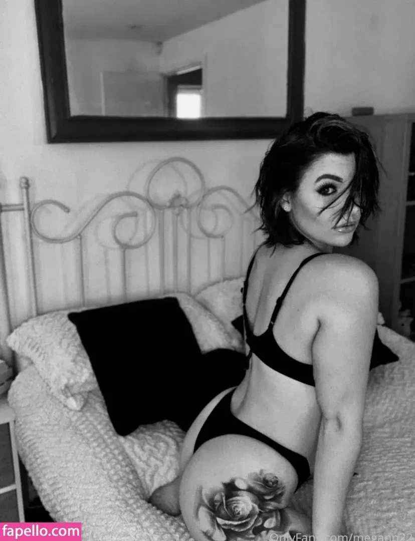 Megan22 Onlyfans Photo Gallery 