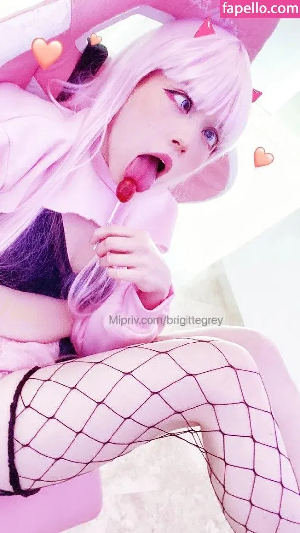 Brigitte Grey Onlyfans Photo Gallery 