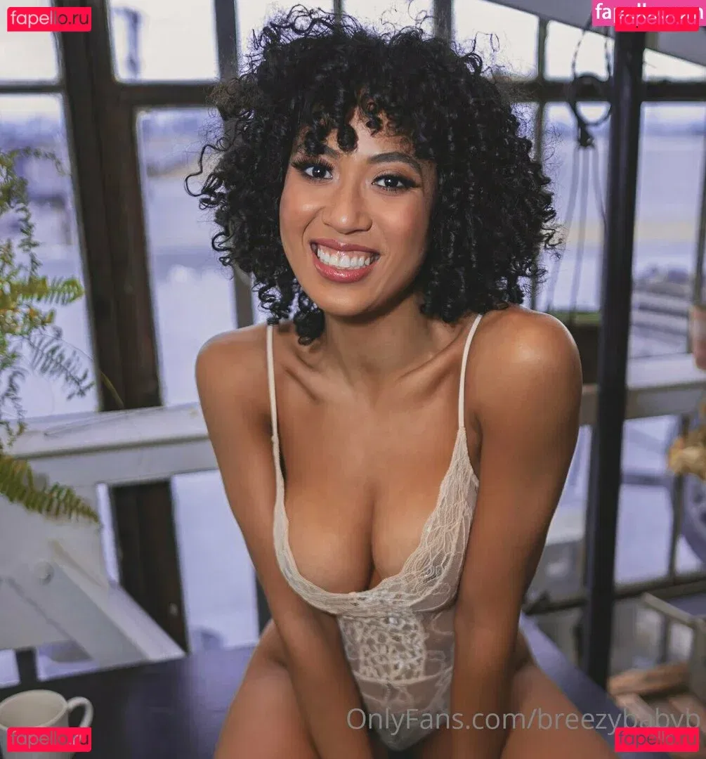 breezybabyb Onlyfans Photo Gallery 
