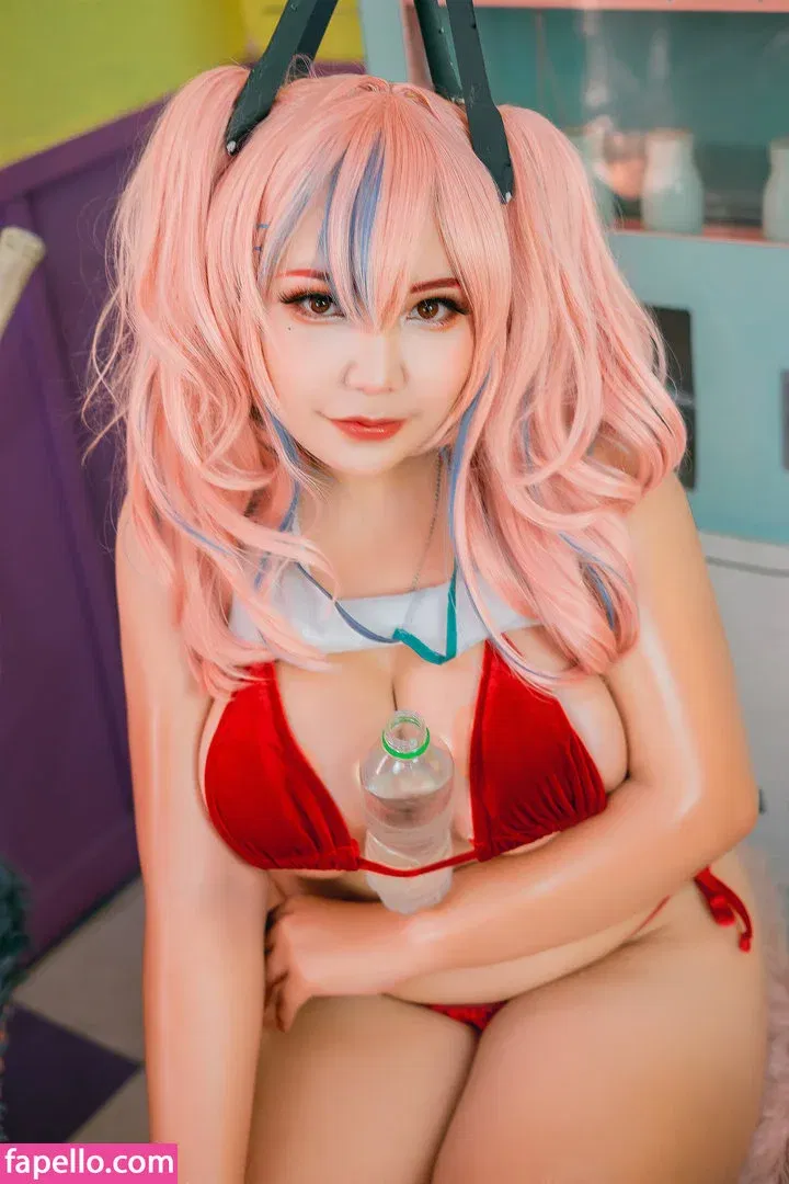 queenie16.1 Onlyfans Photo Gallery 