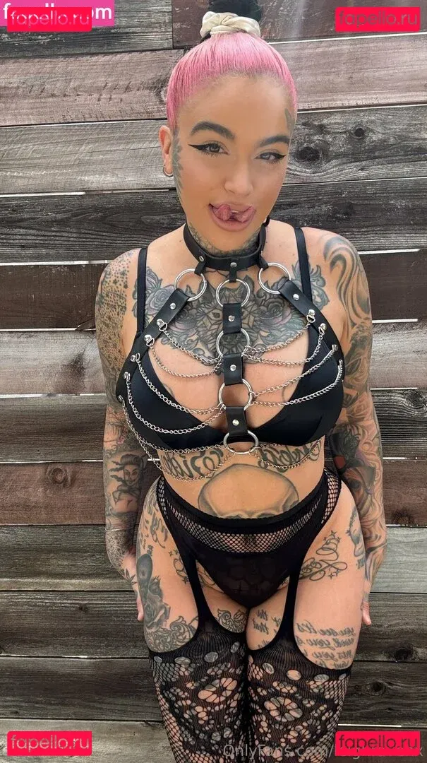 leighravenx Onlyfans Photo Gallery 