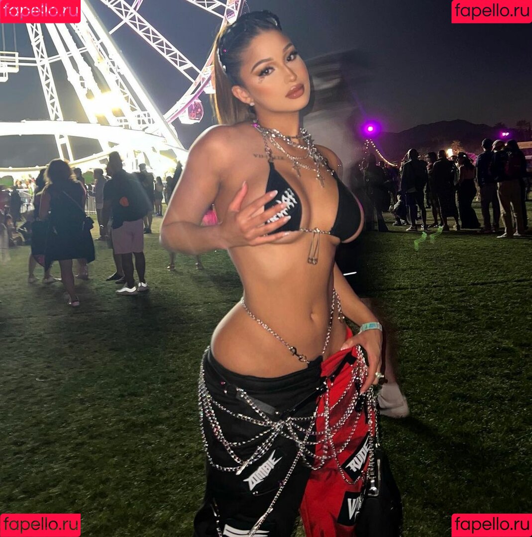 Stunnabby_ Onlyfans Photo Gallery 