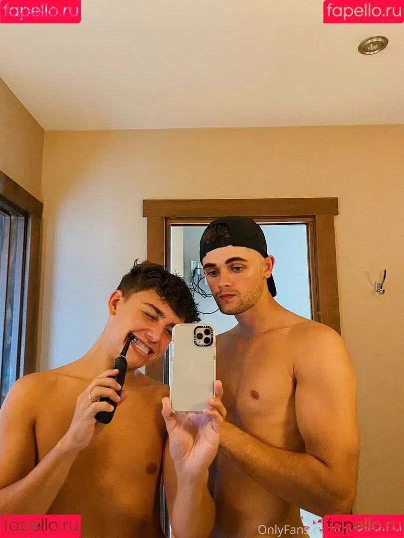 nickandant Onlyfans Photo Gallery 