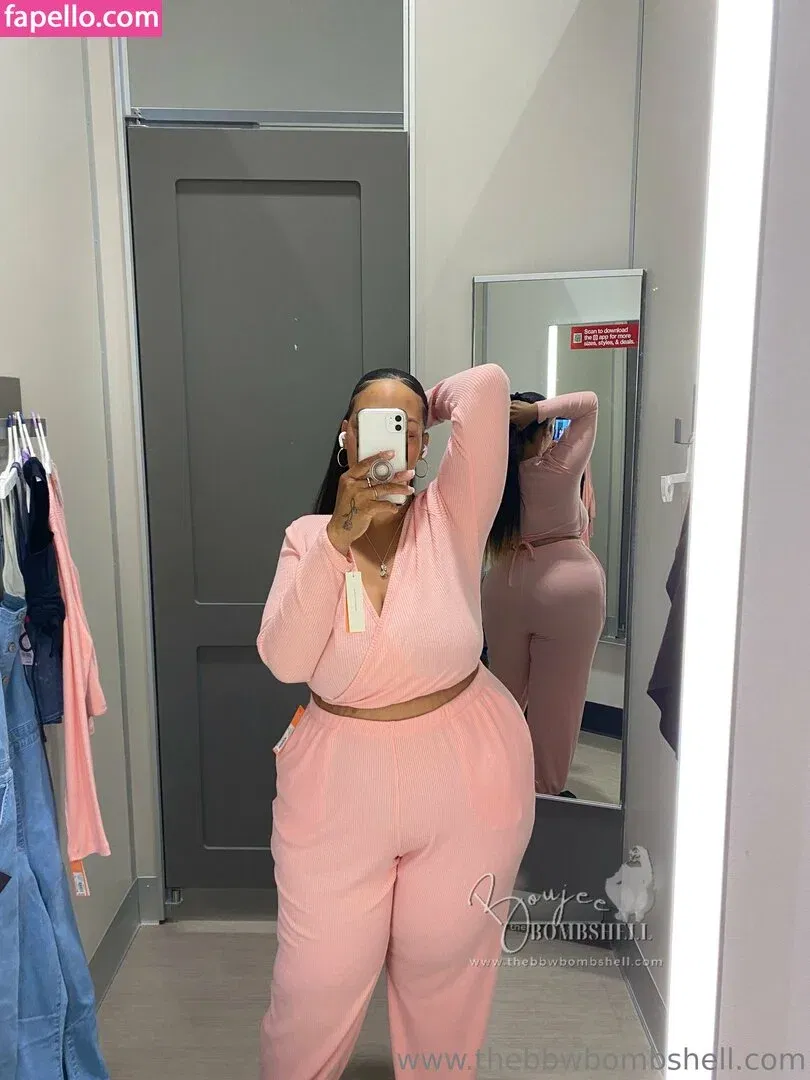 boujeebombshell Onlyfans Photo Gallery 