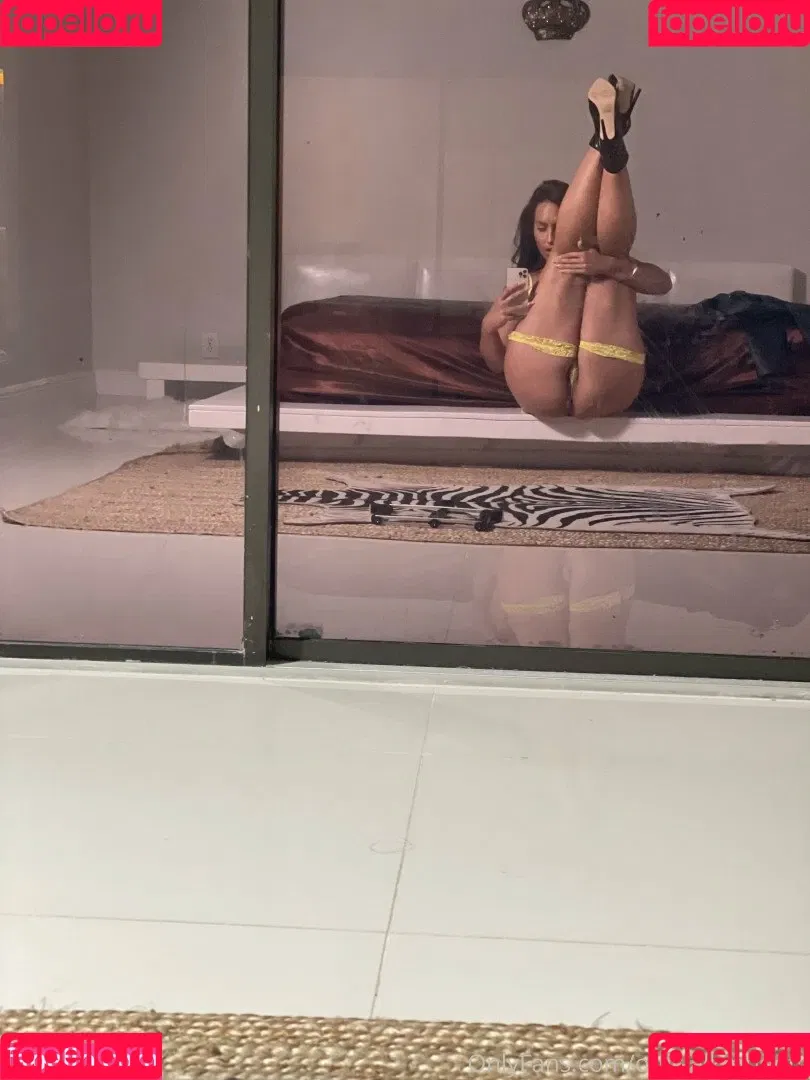 Kelsi Monroe Onlyfans Photo Gallery 