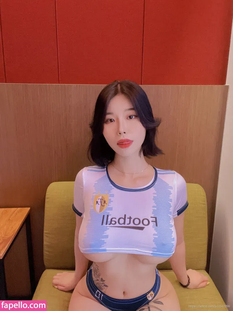 jyeoning Onlyfans Photo Gallery 