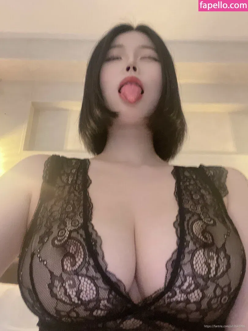 jyeoning Onlyfans Photo Gallery 