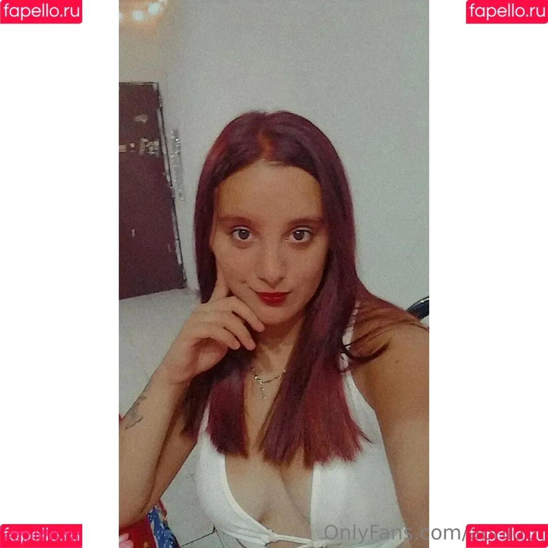 abrildott Onlyfans Photo Gallery 