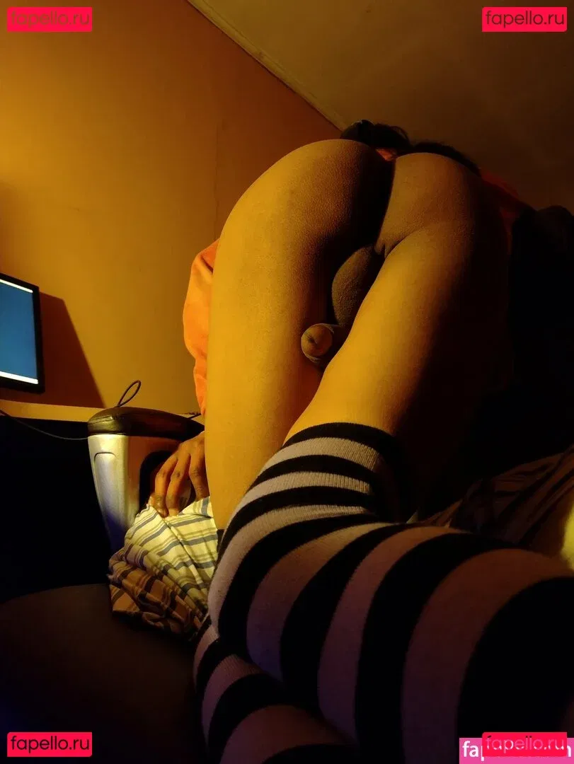 bott0mboi Onlyfans Photo Gallery 