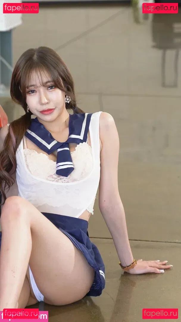 UMC MODEL Onlyfans Photo Gallery 