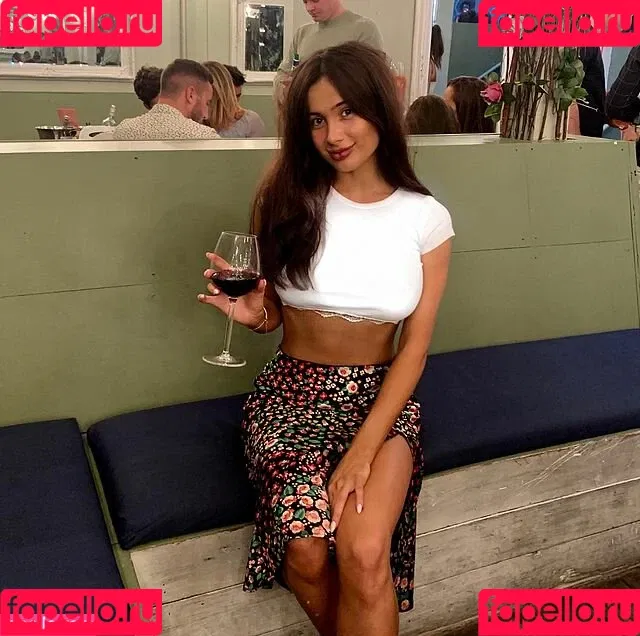 Sophie Roseficial Blue Onlyfans Photo Gallery 