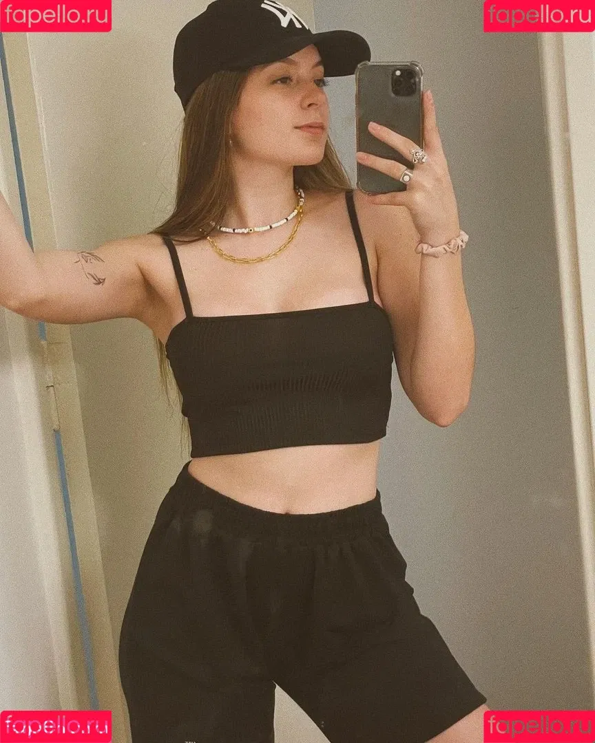 Iara Castagno Onlyfans Photo Gallery 