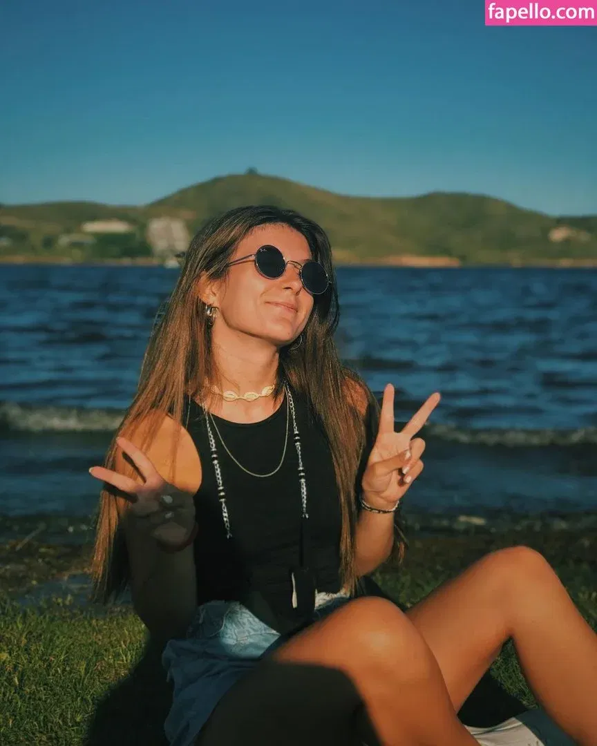 Iara Castagno Onlyfans Photo Gallery 