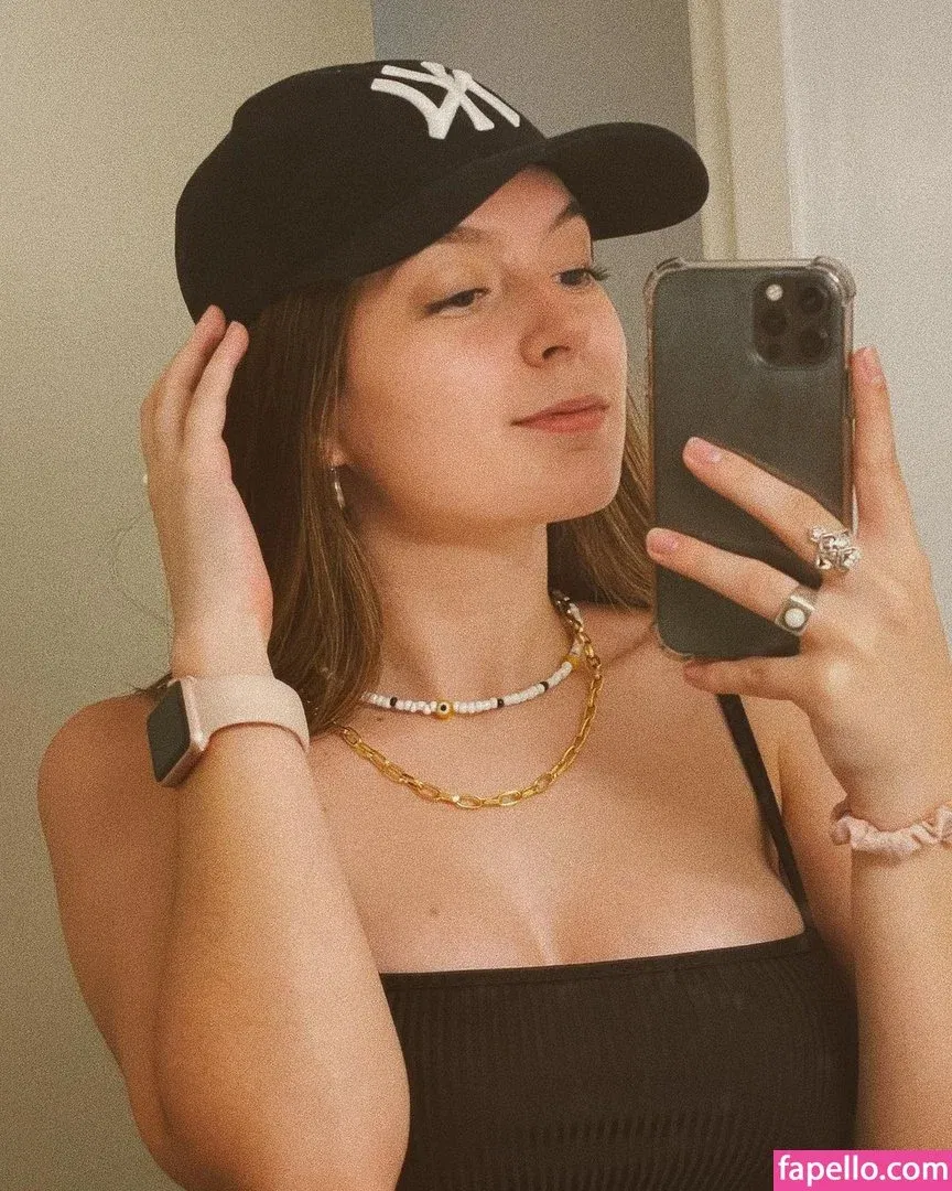 Iara Castagno Onlyfans Photo Gallery 