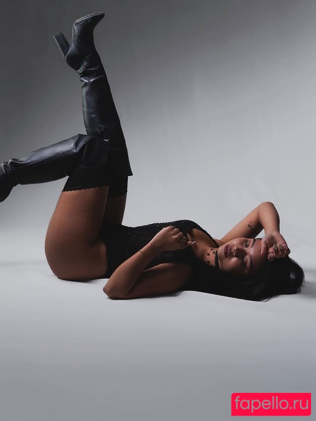 Iara Castagno Nude Onlyfans Photo 4