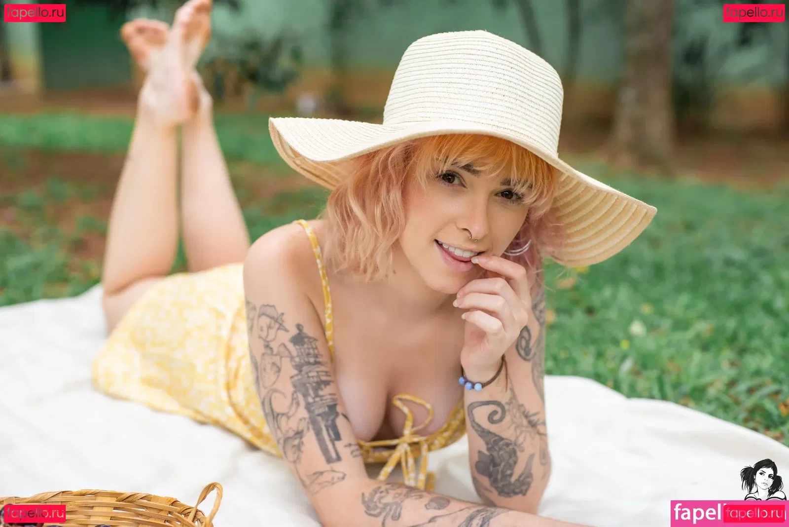 wichitak Onlyfans Photo Gallery 