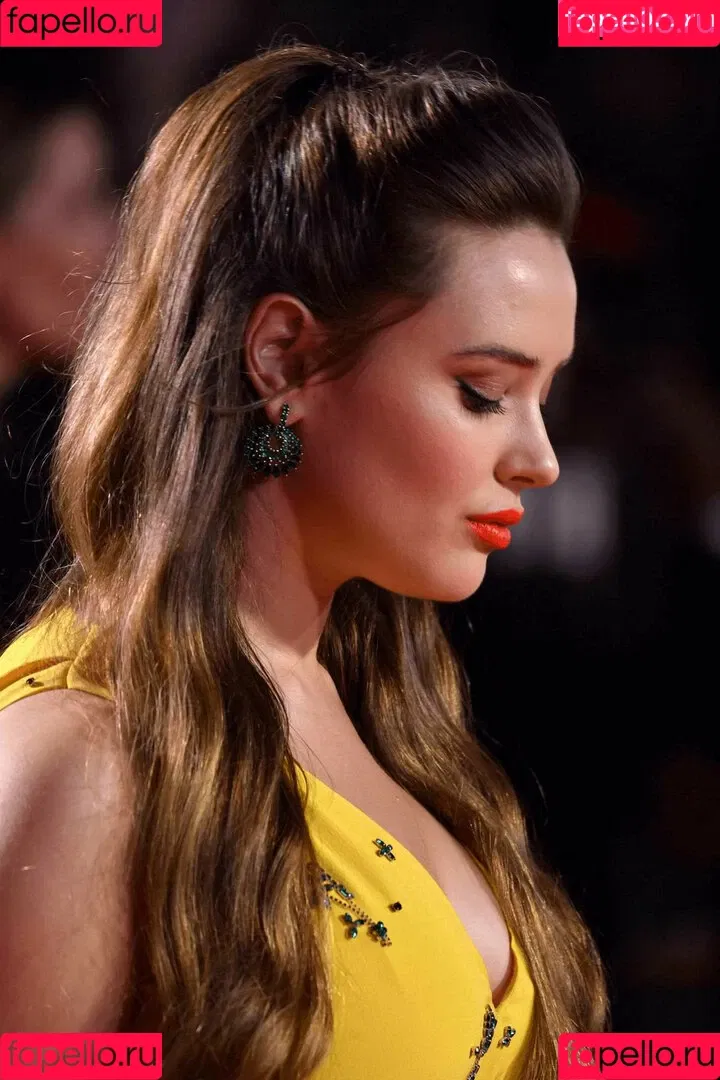 Katherine Langford Onlyfans Photo Gallery 